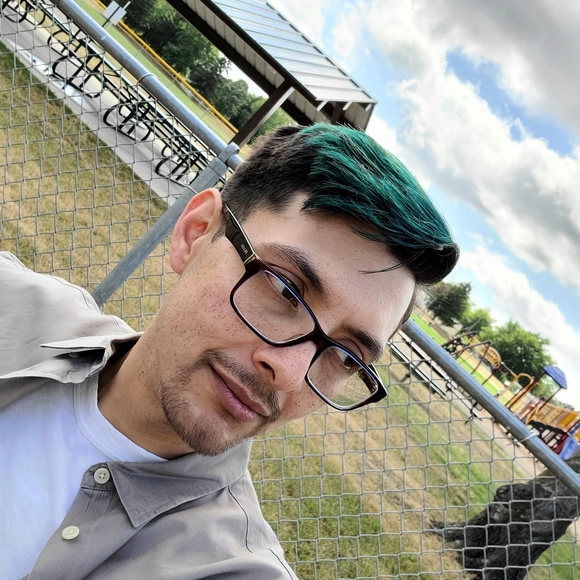 Meet your Posher, Matt - Picture 3 of 4